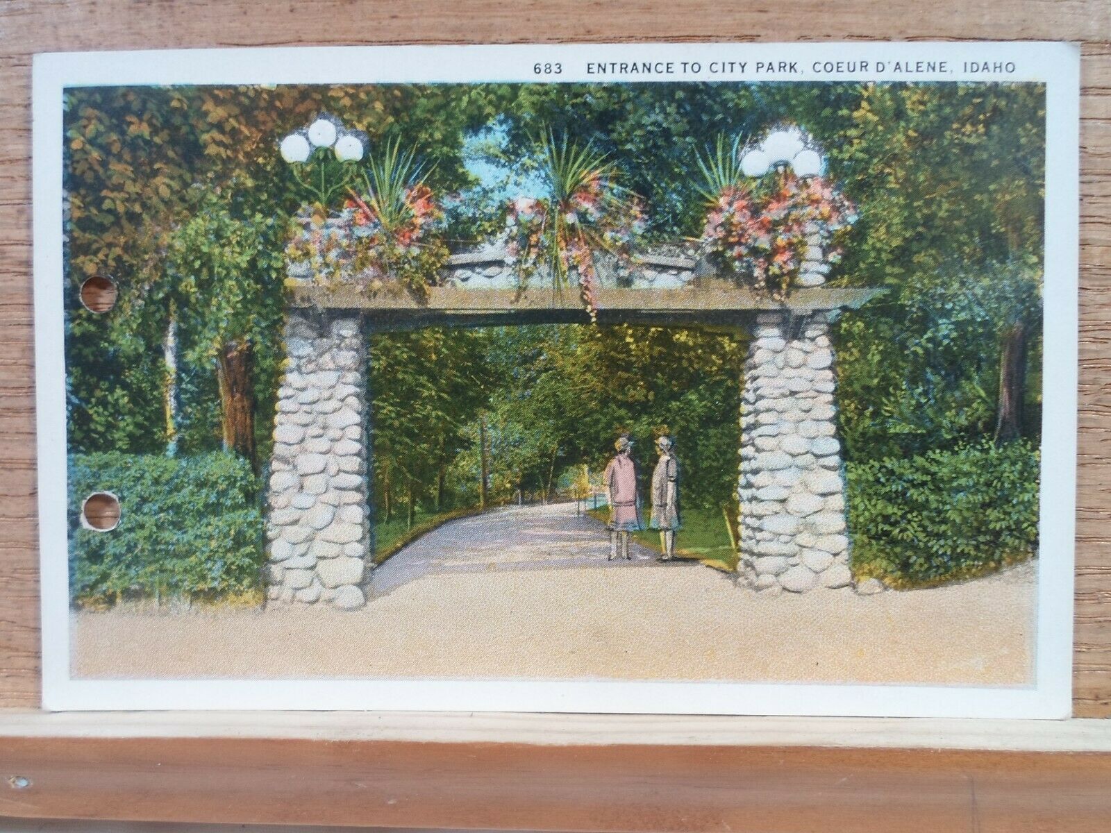 Coeur d' Alene Id Idaho, Entrance to City Park, early postcard,